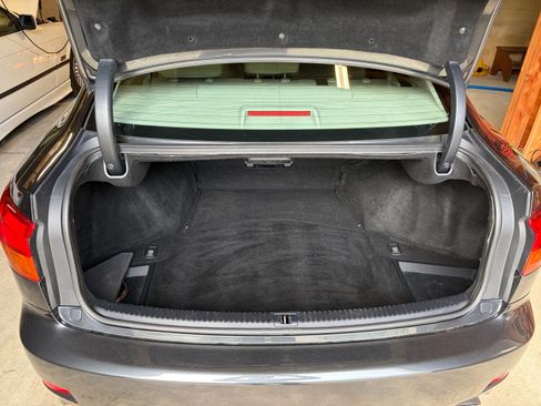 Used 2006 Lexus IS 350 image 11