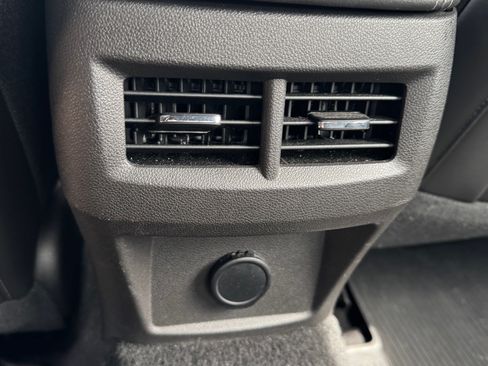 Used 2022 Cadillac CT4 Luxury w/ Sun And Sound Package image 19