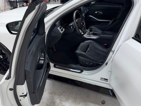 Used 2025 BMW M3 Competition w/ M Carbon Exterior Package image 10