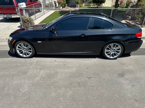 Used 2010 BMW 335i Coupe RWD image 4