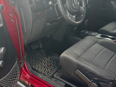 Used 2012 Jeep Wrangler Sport image 9