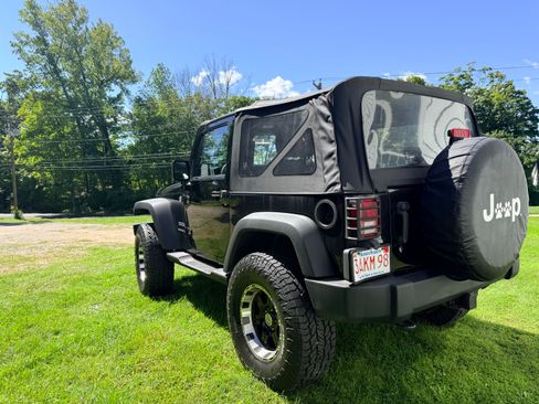 Used 2011 Jeep Wrangler Sport AWD/4WD image 6