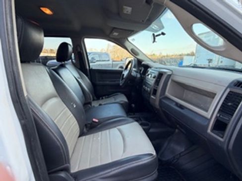 Used 2011 RAM 2500 ST w/ Protection Group image 8