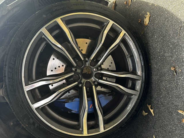 Used 2016 BMW X5 M AWD/4WD image 11