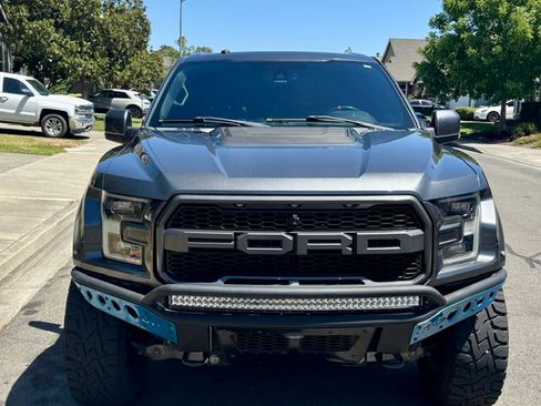 Used 2018 Ford F150 Raptor w/ Equipment Group 802A Luxury AWD/4WD image 5
