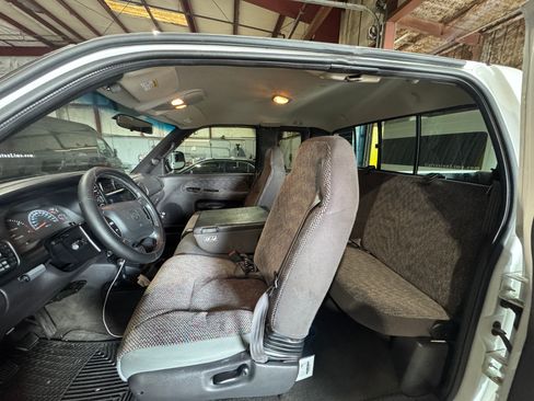 Used 2001 Dodge Ram 2500 Truck 4x4 Quad Cab image 8