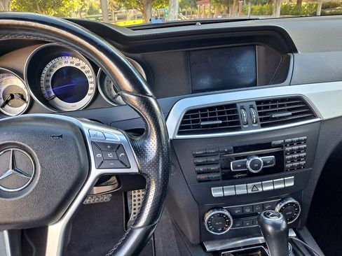 Used 2012 Mercedes-Benz C 250 Sedan image 8