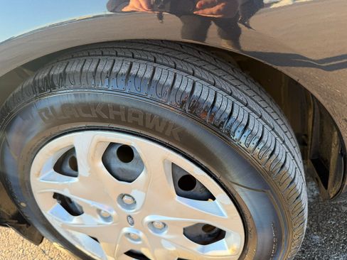 Used 2013 Ford Fiesta SE w/ Super Fuel Economy Pkg image 17