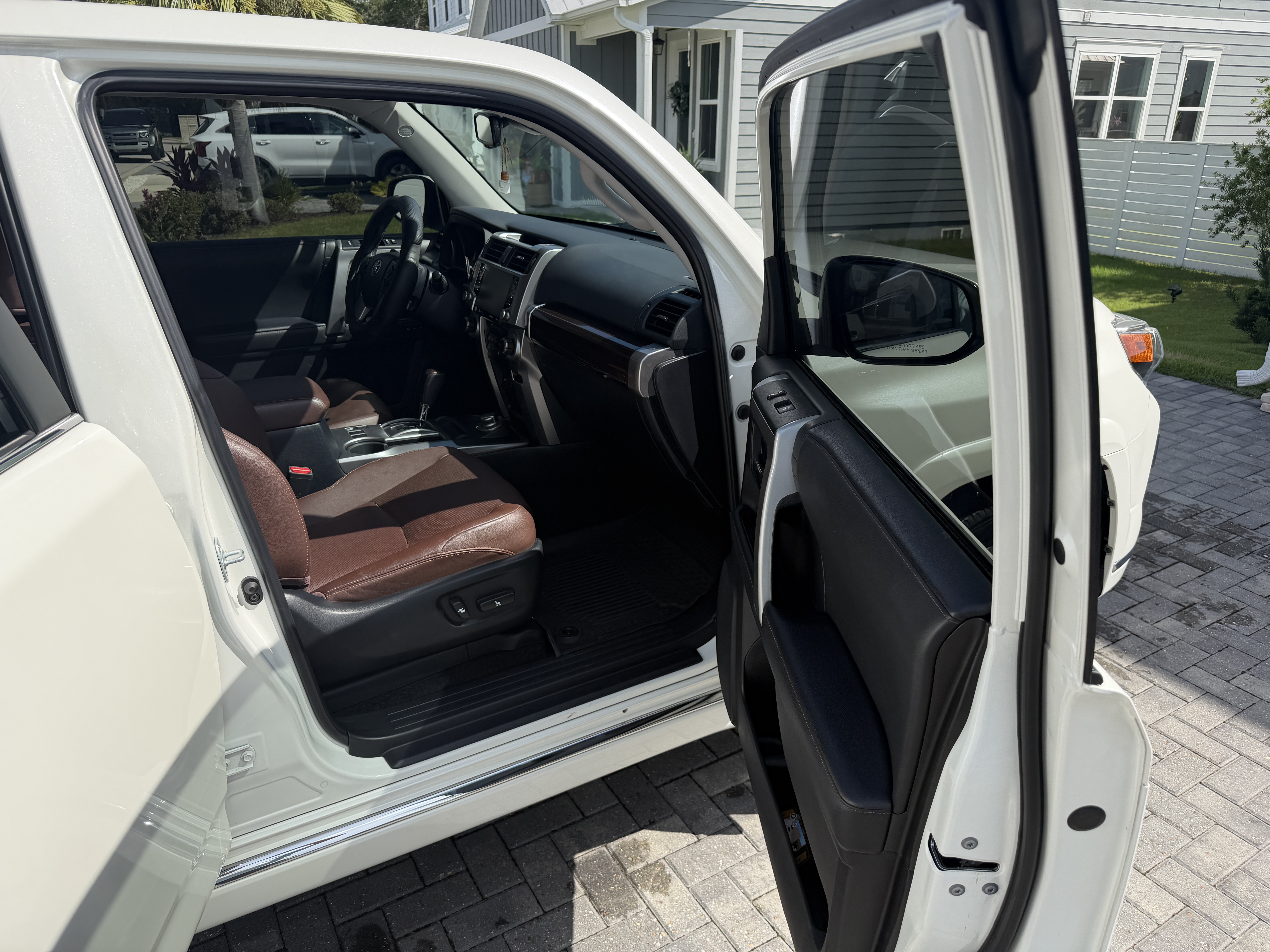 Used 2021 Toyota 4Runner Limited AWD/4WD image 9