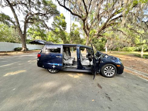 Used 2021 Honda Odyssey EX-L image 19