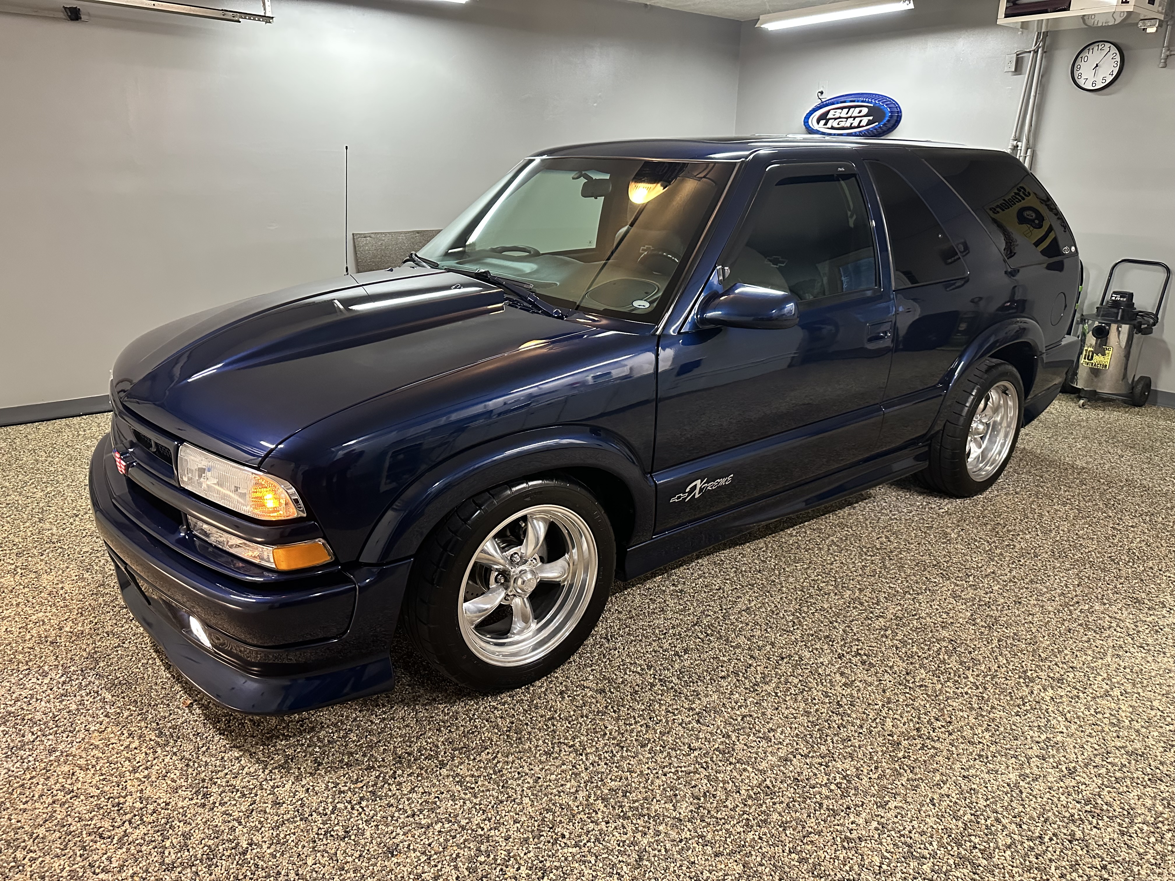 Used 2002 Chevrolet Blazer Xtreme w/ Preferred Equipment Group RWD image 1