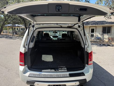 Used 2011 Honda Pilot Touring image 9