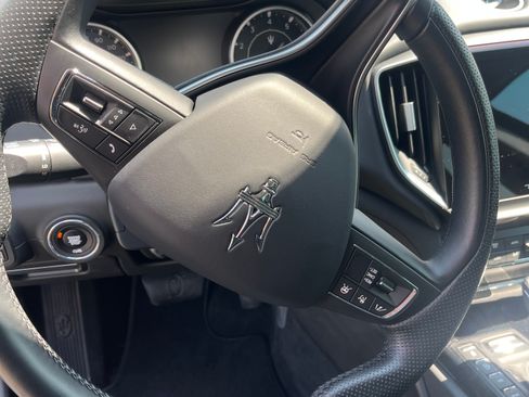 Used 2021 Maserati Ghibli S Q4 image 2