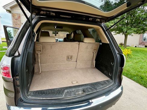 Used 2012 GMC Acadia SLT FWD image 15