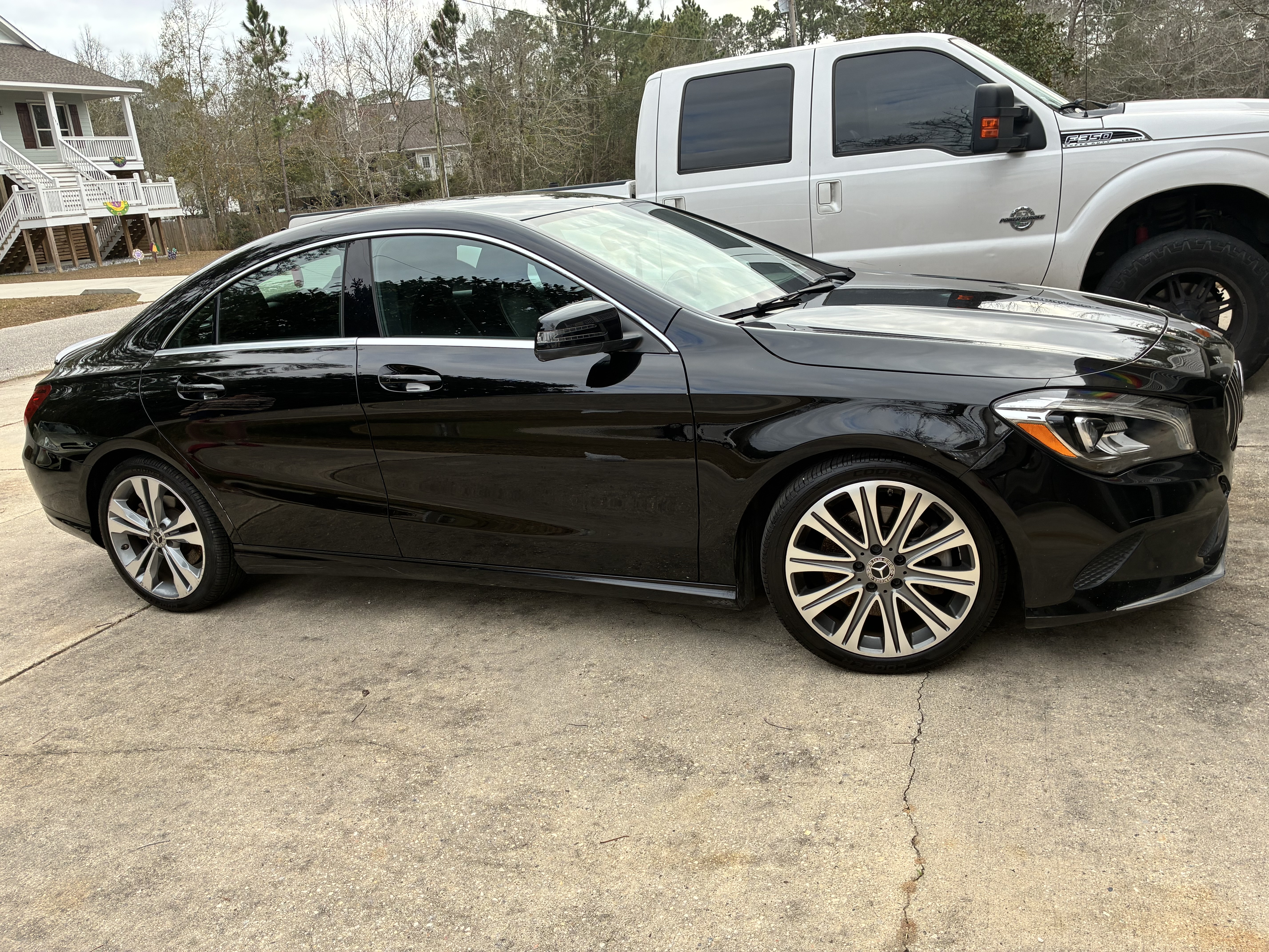 Used 2019 Mercedes-Benz CLA 250 4MATIC image 1
