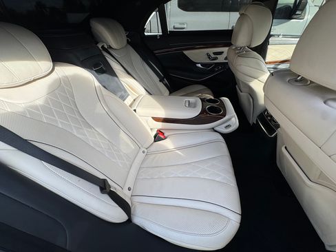 Used 2014 Mercedes-Benz S 550 Sedan image 16