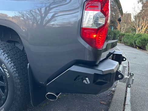 Used 2015 Toyota Tundra SR5 w/ TRD Off Road Package image 11