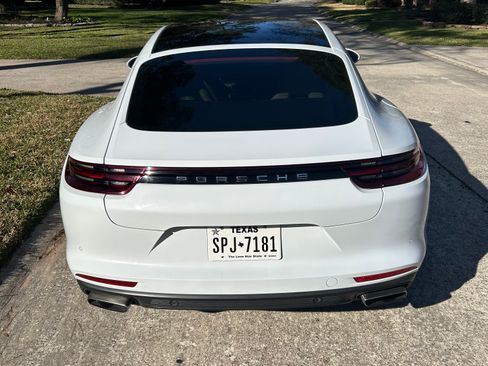 Used 2018 Porsche Panamera image 5