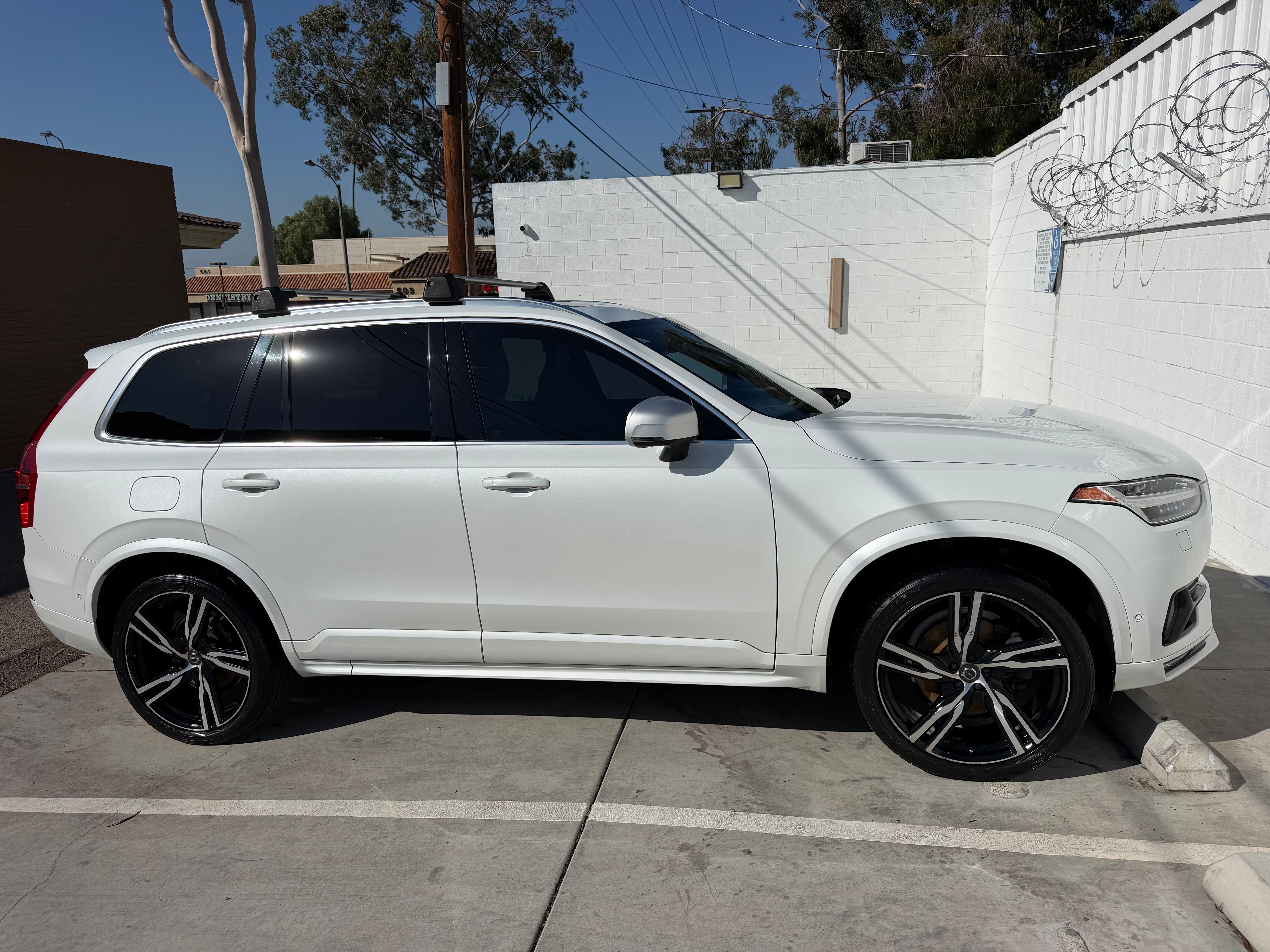 Used 2019 Volvo XC90 T6 R-Design w/ Advanced Package AWD/4WD image 6