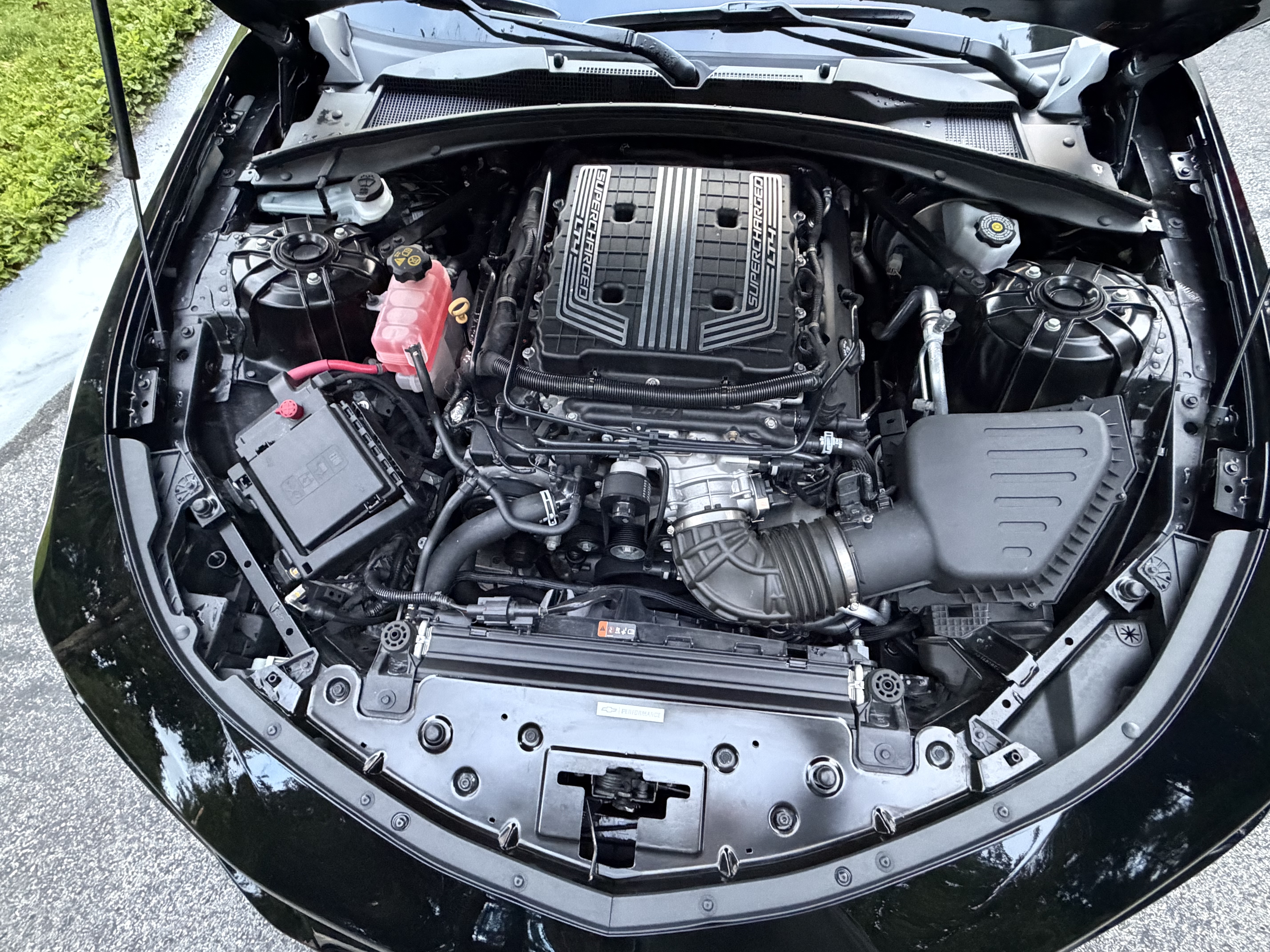 Used 2019 Chevrolet Camaro ZL1 RWD image 16