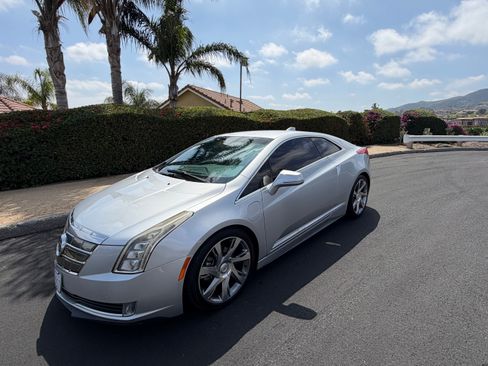 Used 2014 Cadillac ELR w/ Luxury Package FWD image 5