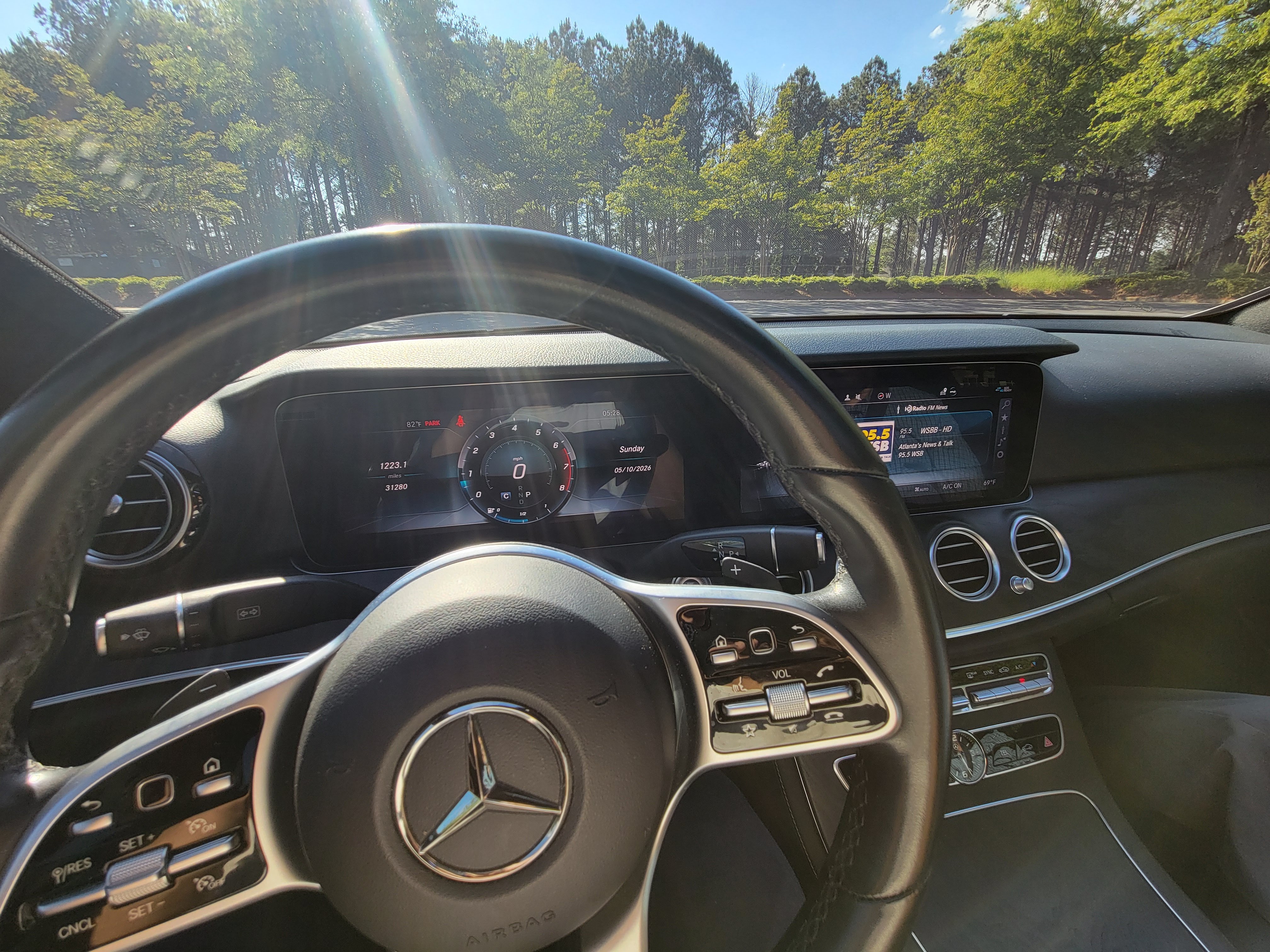 Used 2020 Mercedes-Benz E 350 Sedan image 24