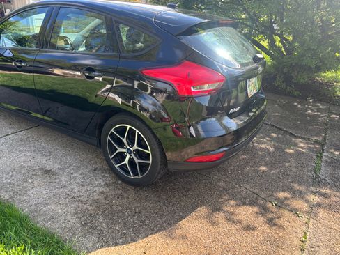 Used 2018 Ford Focus SEL image 10