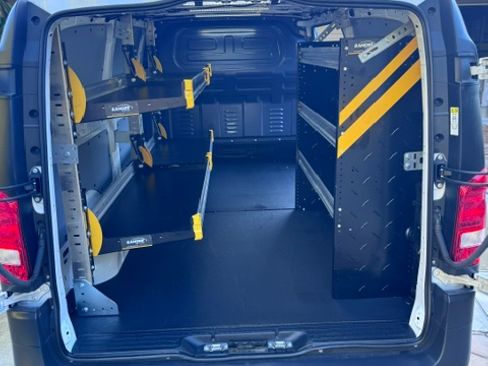 Used 2022 Mercedes-Benz Metris image 20
