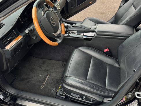 Used 2013 Lexus ES 300h image 8
