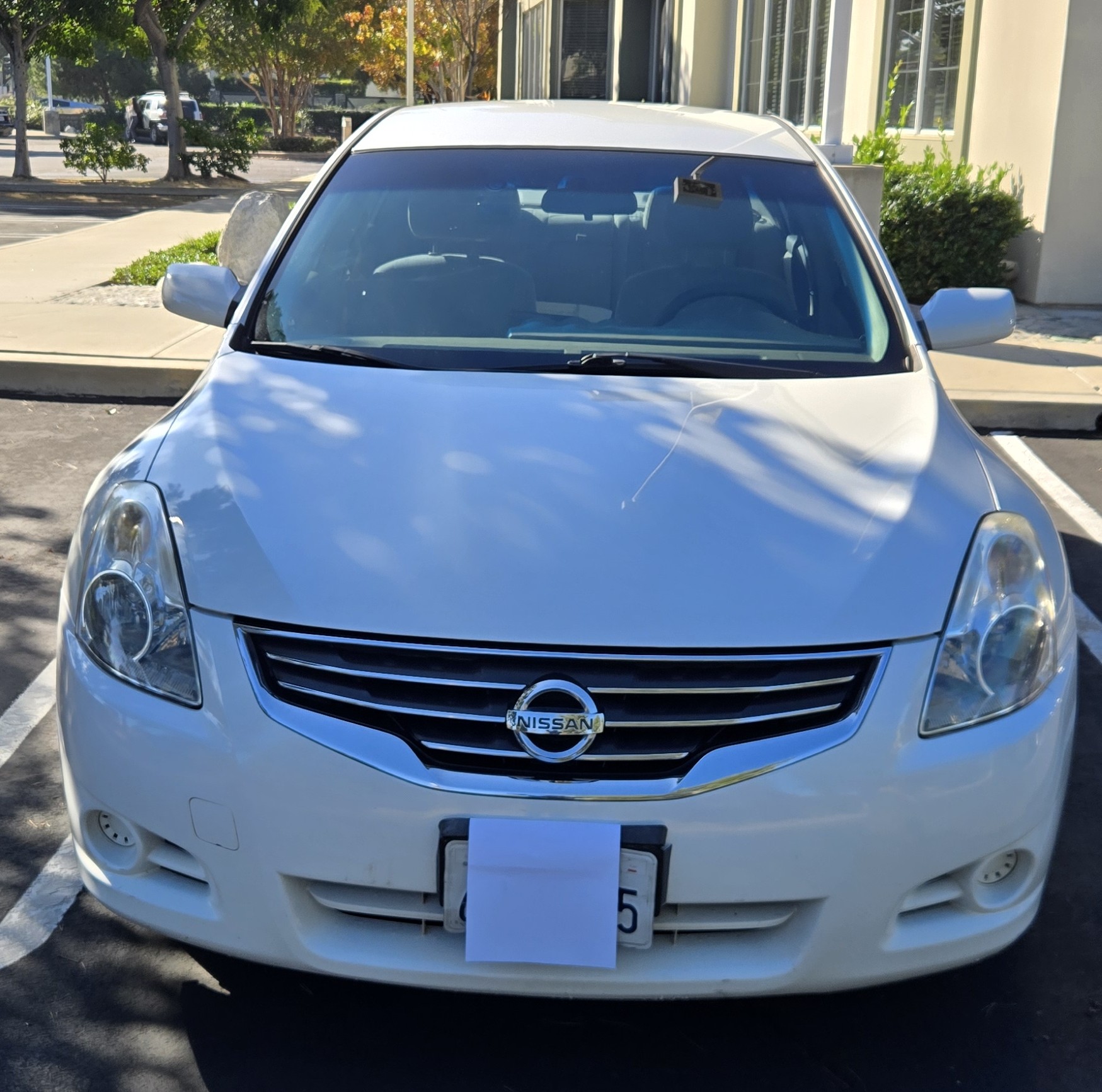 Used 2010 Nissan Altima 2.5 S FWD image 2