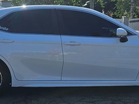 Used 2021 Toyota Camry SE image 5