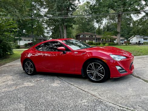 Used 2016 Scion FR-S RWD image 1