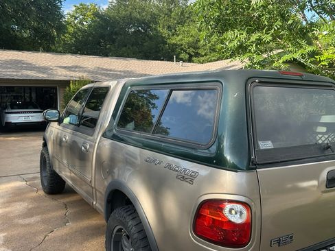 Used 2001 Ford F150 Lariat AWD/4WD image 8