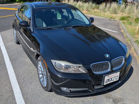 Used 2010 BMW 335i Sedan image 4