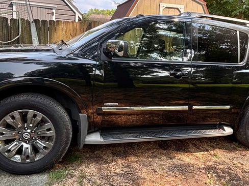 Used 2015 Nissan Armada Platinum w/ Platinum Reserve Package RWD image 2