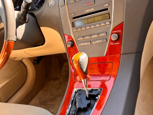 Used 2012 Lexus ES 350 FWD image 9