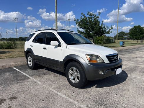 Used 2007 Kia Sorento EX w/ Luxury Pkg RWD image 12