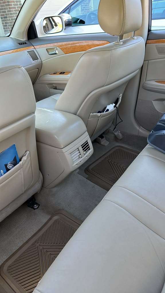 Used 2006 Toyota Avalon XLS FWD image 11