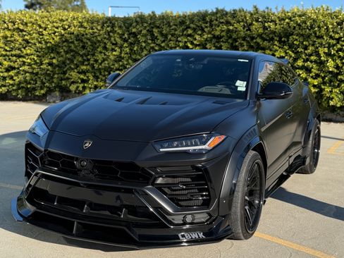 Used 2021 Lamborghini Urus image 25