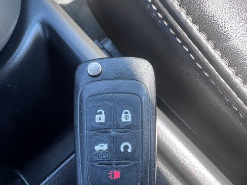 Used 2016 Buick Verano Leather FWD image 12