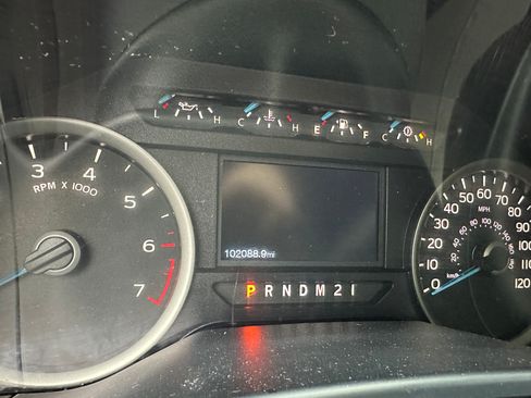 Used 2015 Ford F150 XLT w/ Equipment Group 301A Mid image 6