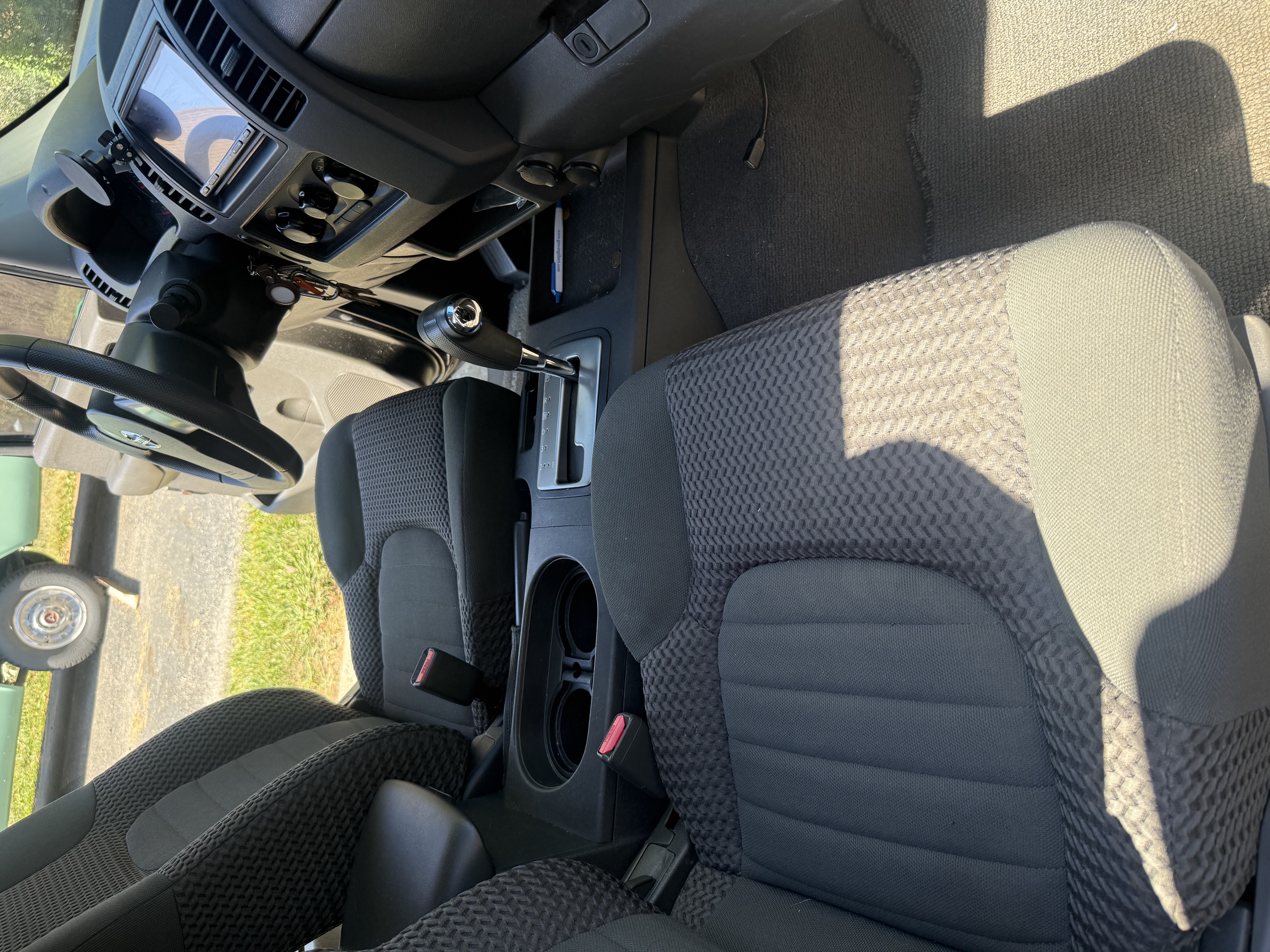 Used 2006 Nissan Frontier SE RWD image 30