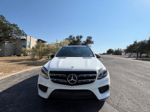 Used 2017 Mercedes-Benz GLS 550 4MATIC image 12