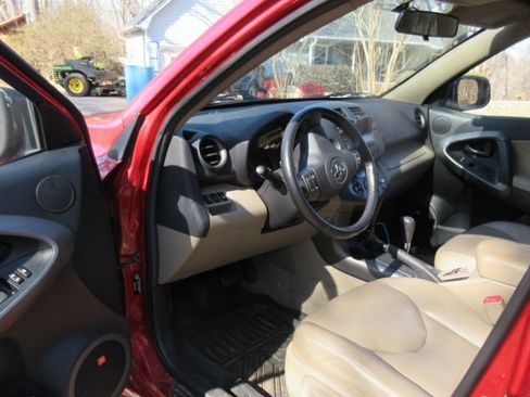 Used 2009 Toyota RAV4 Limited AWD/4WD image 6