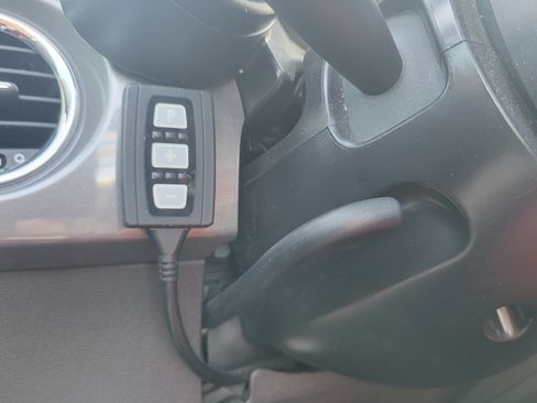 Used 2012 FIAT 500 Abarth w/ Safety & Convenience Pkg image 4