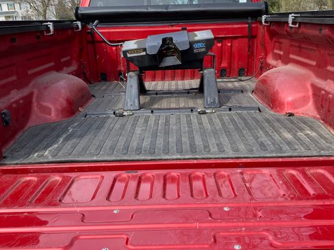 Used 2014 Toyota Tundra SR5 image 9