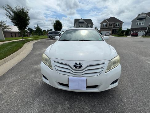 Used 2011 Toyota Camry LE FWD image 27
