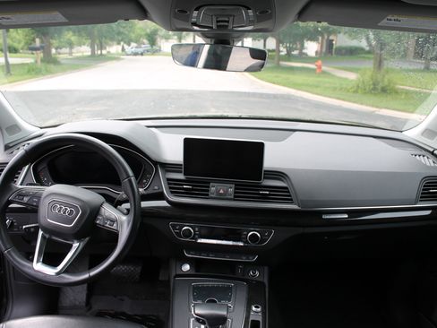 Used 2019 Audi Q5 2.0T Premium Plus w/ Premium Plus Package AWD/4WD image 10