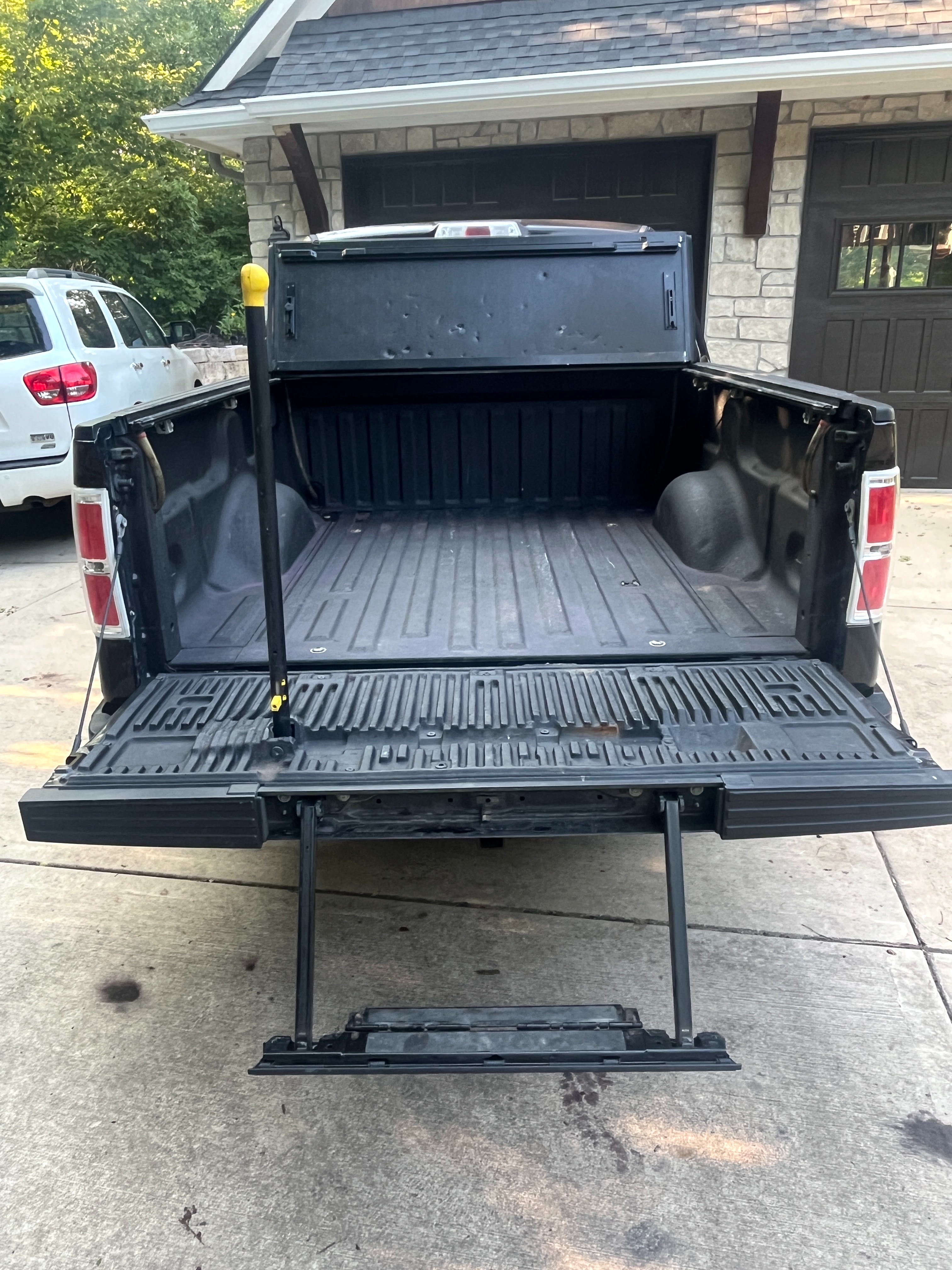 Used 2013 Ford F150 Platinum AWD/4WD image 10