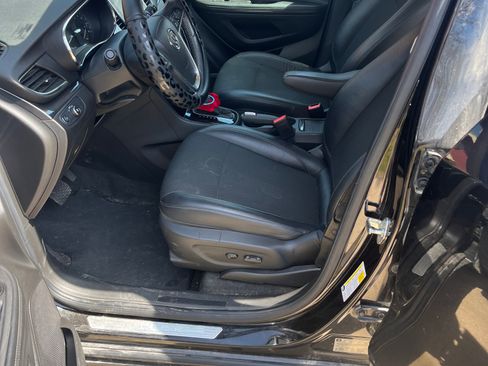 Used 2017 Buick Encore Preferred image 5